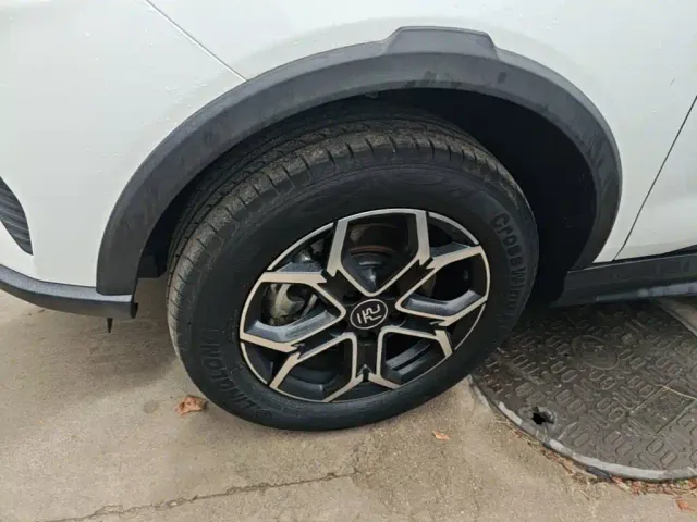 BYD Yuan Pro — Фото автомобиля 22