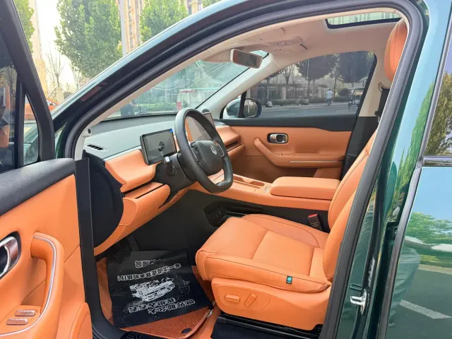 Leapmotor C10 — Фото автомобиля 4