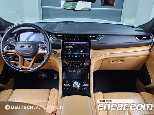 Jeep Cherokee — Фото автомобиля 7