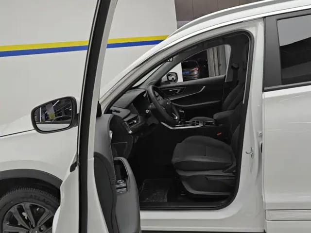 Chery Tiggo 8 — Фото автомобиля 9