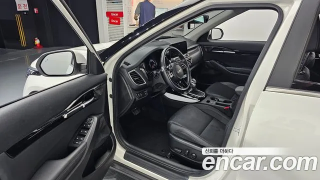 Kia Seltos Seltos Бензин 1.6 Turbo 4WD — Фото автомобиля 9