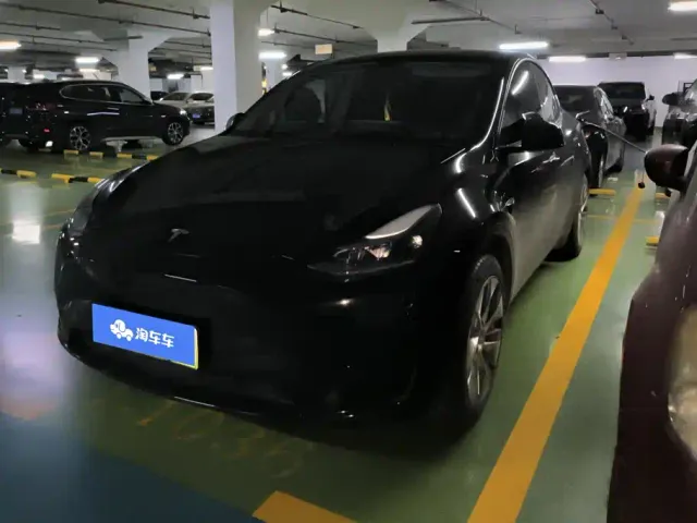Фотография автомобиля — Tesla Model Y