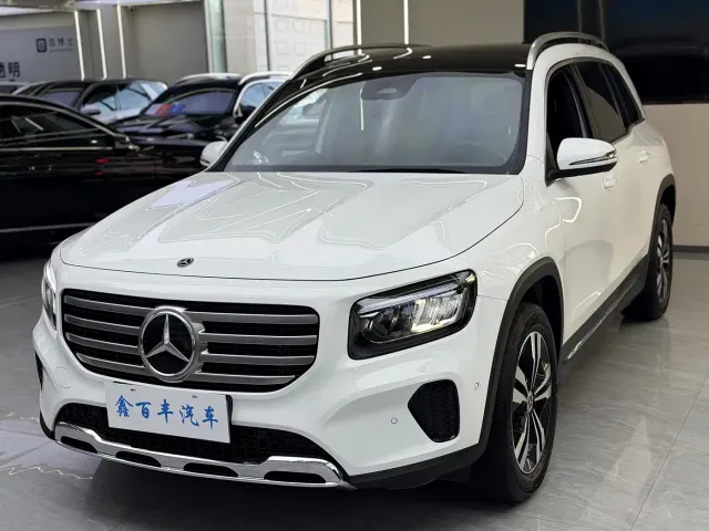Фотография автомобиля — Mercedes-Benz GLB-Class