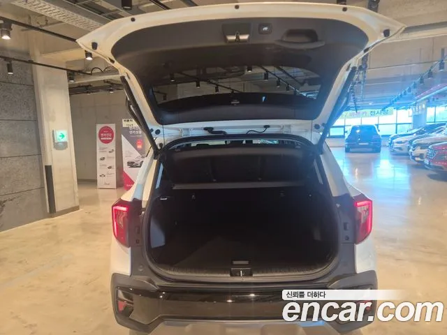 Kia Seltos Новый Seltos Бензин 2.0 2WD — Фото автомобиля 8