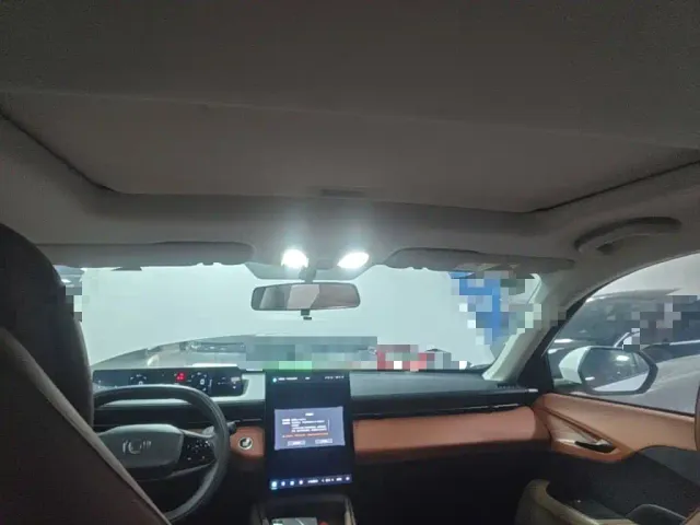 Changan Qiyuan Changan Qiyuan A05 2024 70 Pro — Фото автомобиля 17