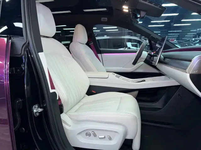 Onvo L60 — Фото автомобиля 10