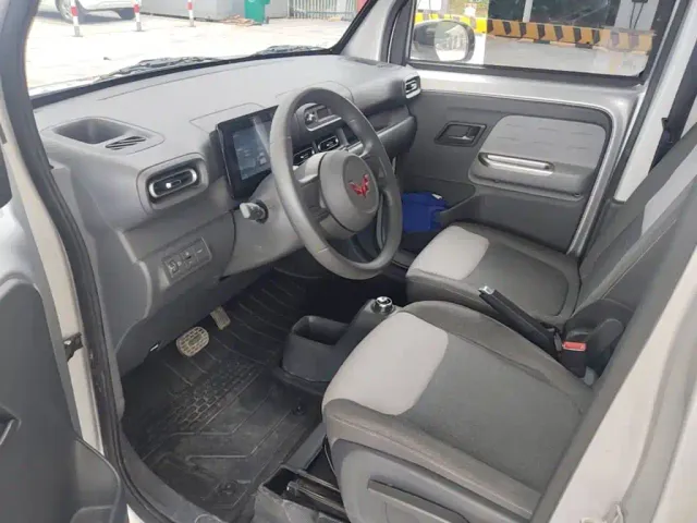 Wuling Motors Wuling Zhiguang NEV 2025 Model 305km Base Version — Фото автомобиля 13