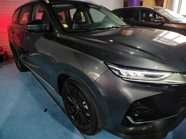 Changan CS75 — Фото автомобиля 3