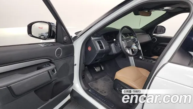 Land Rover Discovery — Фото автомобиля 10