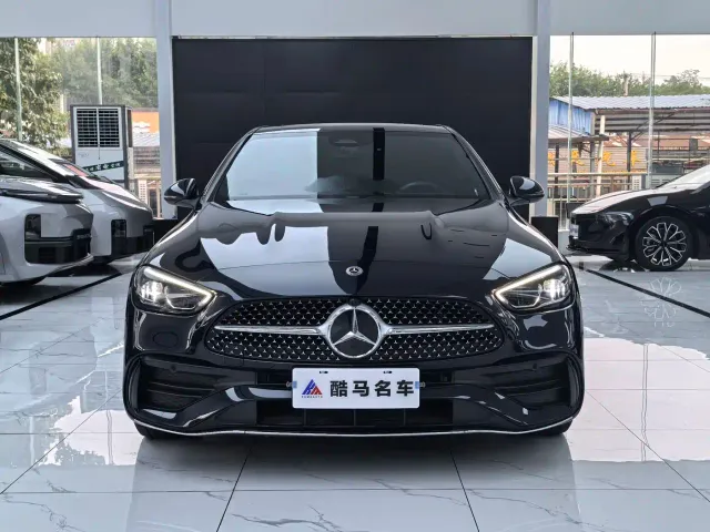 Mercedes-Benz C-Class — Фото автомобиля 2
