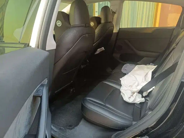 Tesla Model Y — Фото автомобиля 7