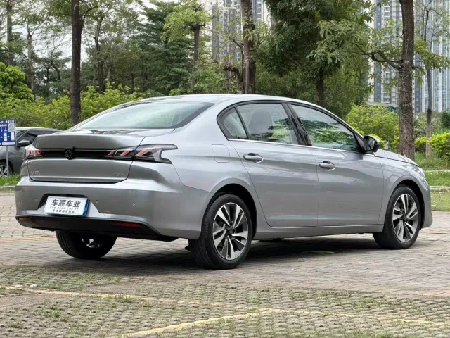 Peugeot 408 — Фото автомобиля 8