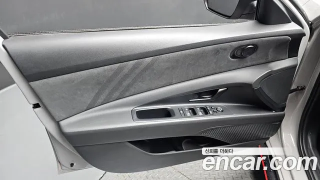 Hyundai AVANTE — Фото автомобиля 21