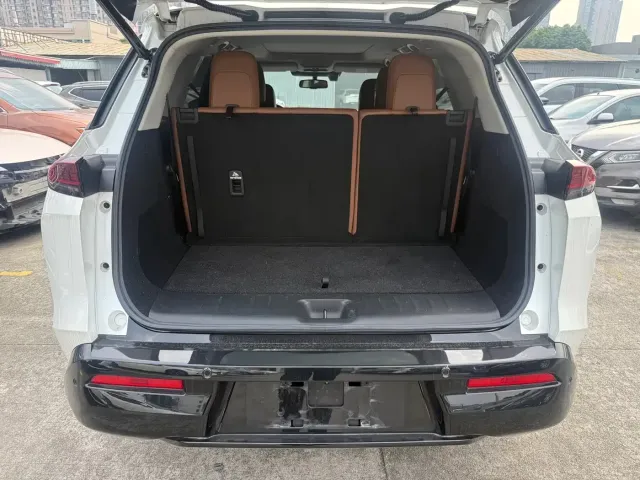 Nissan Terra — Фото автомобиля 15