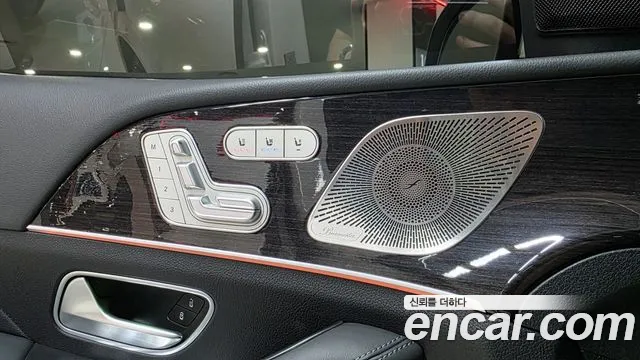 Mercedes-Benz GLE-Class — Фото автомобиля 16