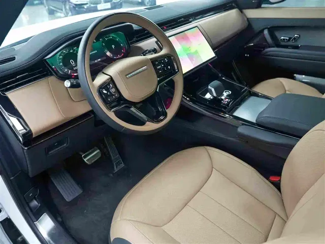 Land Rover Range Rover Sport — Фото автомобиля 9
