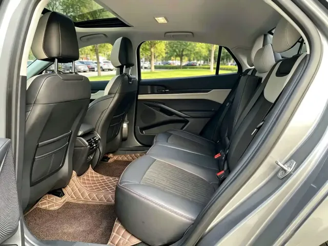 Ford Mondeo — Фото автомобиля 9