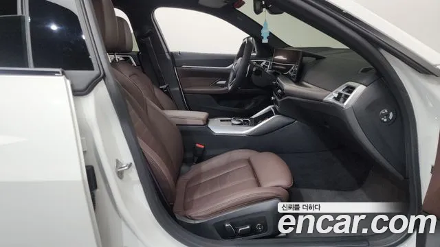 BMW 4-Series 4 серия (G22) 420i M Sport Pro Gran Coupe — Фото автомобиля 23