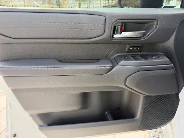 Toyota Prado — Фото автомобиля 9