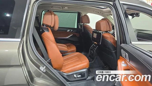 BMW X7 — Фото автомобиля 11
