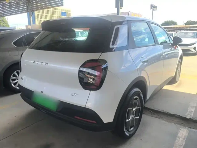 GAC Aion UT — Фото автомобиля 6