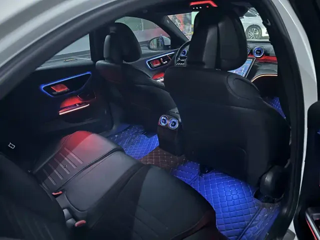 Mercedes-Benz C-Class — Фото автомобиля 14
