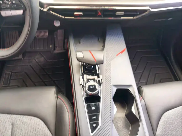Changan Z6 — Фото автомобиля 7