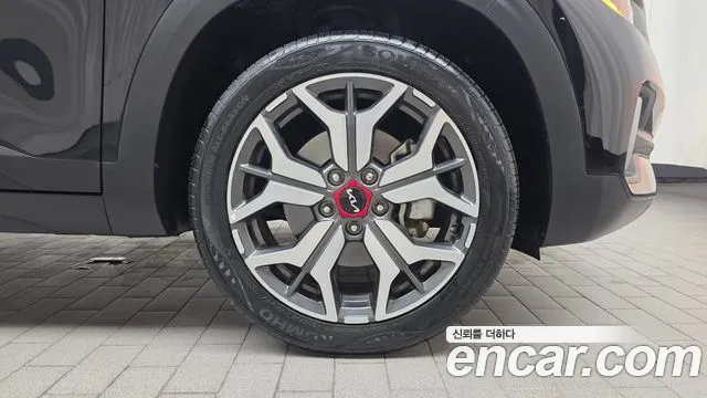 Kia Seltos — Фото автомобиля 6