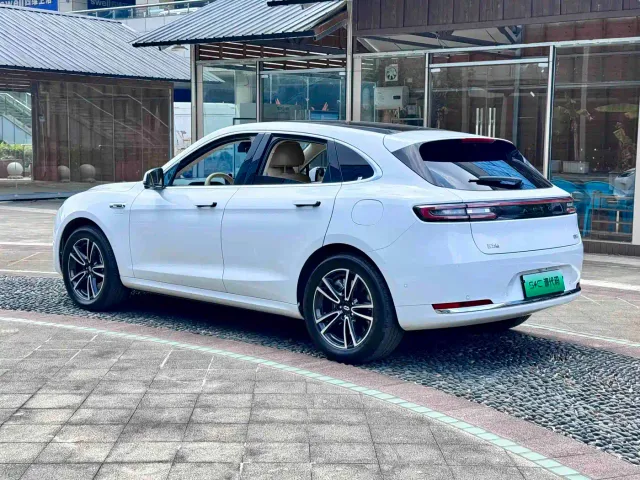 AITO Wenjie AITO M5 2025 Extended Range Ultra AWD — Фото автомобиля 13