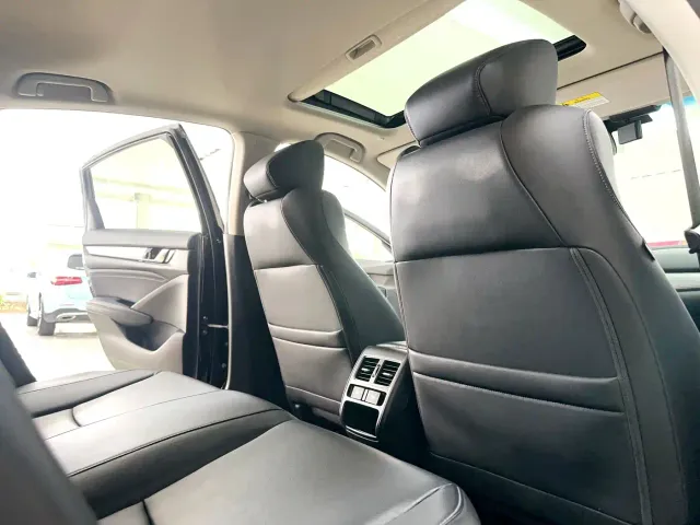 Honda Accord — Фото автомобиля 14