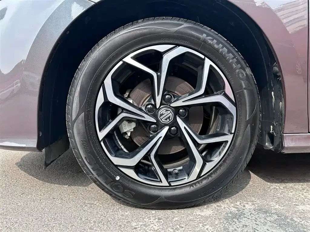 MG MG5 2023 180DVVT CVT Luxury Edition — Фото автомобиля 17