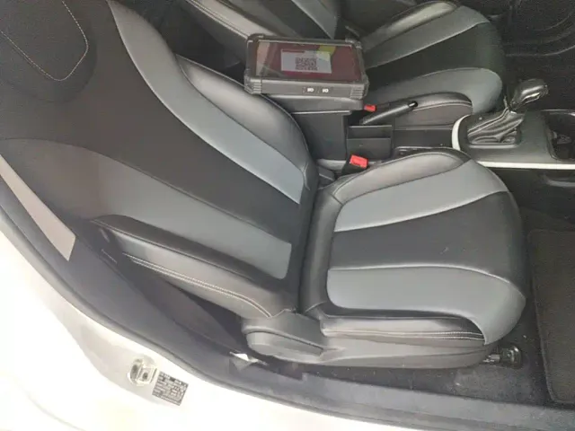 Roewe Clever — Фото автомобиля 24