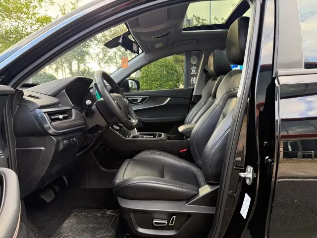 Chery Tiggo 8 — Фото автомобиля 8