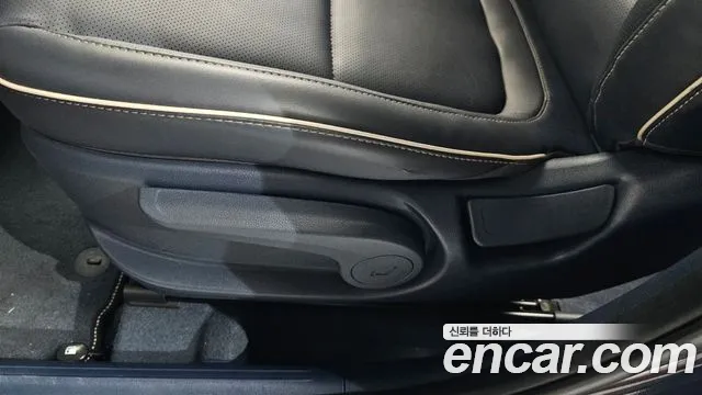 Hyundai Venue Venue 1.6 Flux — Фото автомобиля 23
