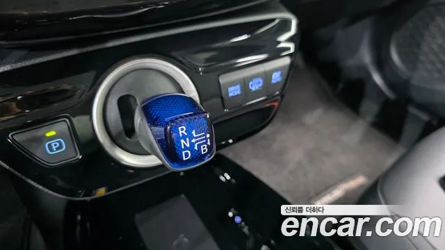 Toyota Prius — Фото автомобиля 9