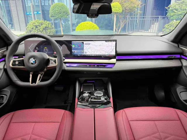 BMW 5 Series — Фото автомобиля 8