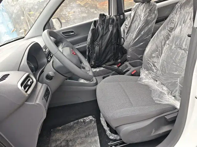 Wuling Hongguang — Фото автомобиля 14