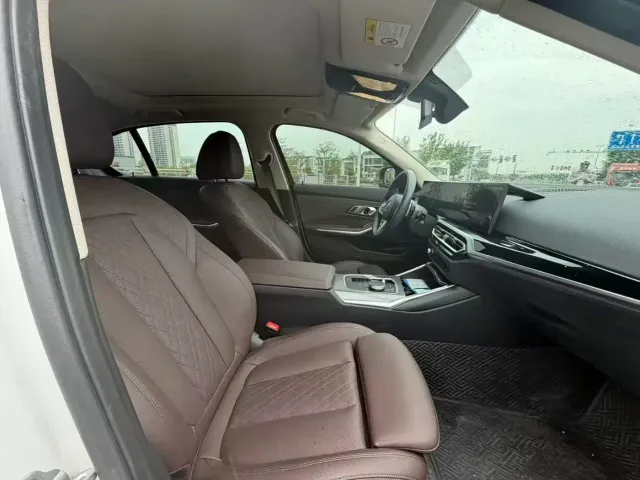 BMW 3 Series — Фото автомобиля 8