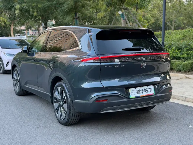 Buick Zhijing E7 — Фото автомобиля 8
