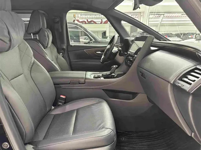 Toyota Vellfire — Фото автомобиля 24