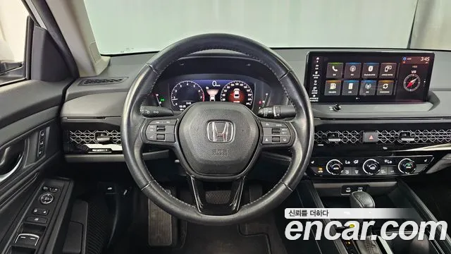 Honda Accord Generation 11 — Фото автомобиля 13