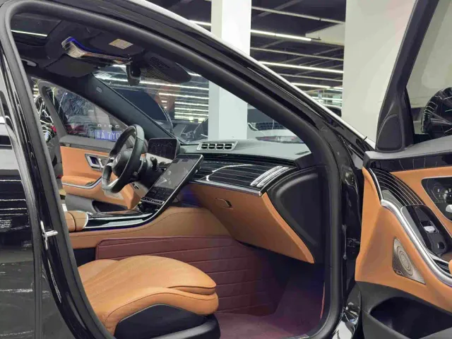 Mercedes-Benz S-Class — Фото автомобиля 10