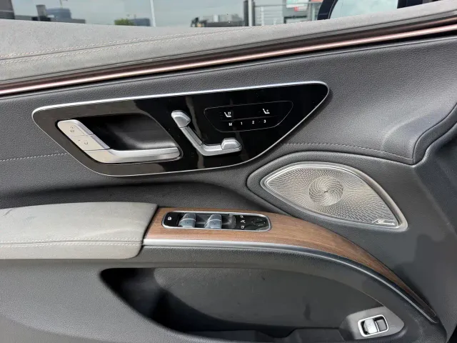 Mercedes-Benz EQS — Фото автомобиля 6