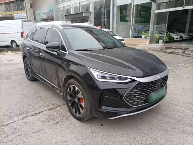 BYD Tang — Фото автомобиля 3