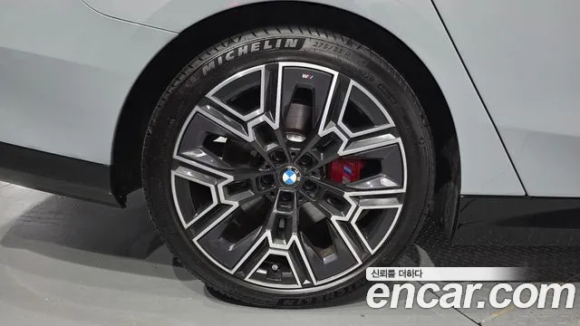 BMW 5-Series — Фото автомобиля 5