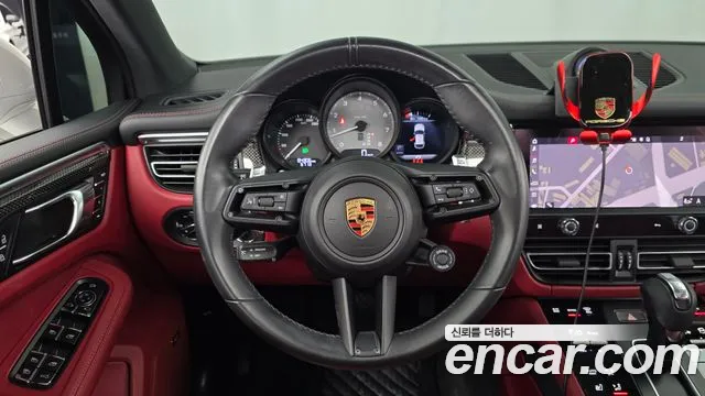 Porsche Macan — Фото автомобиля 11