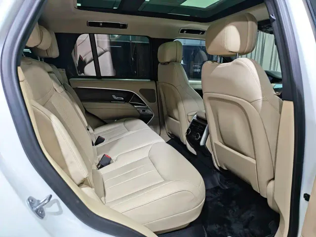 Land Rover Range Rover — Фото автомобиля 12