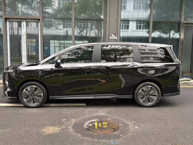 Maxus Dajia 7 — Фото автомобиля 7