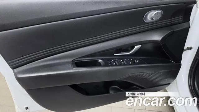 Hyundai Avante CN7 — Фото автомобиля 13