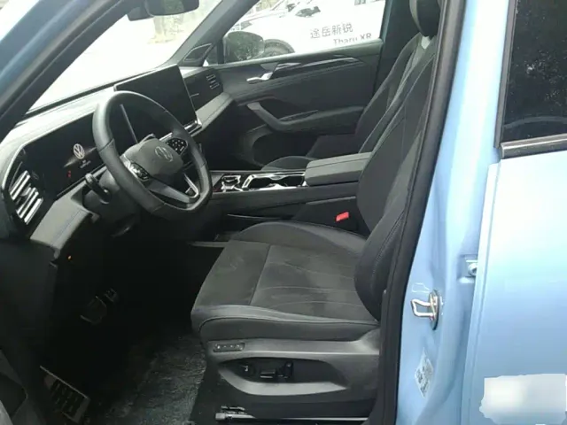Volkswagen Tiguan L — Фото автомобиля 14